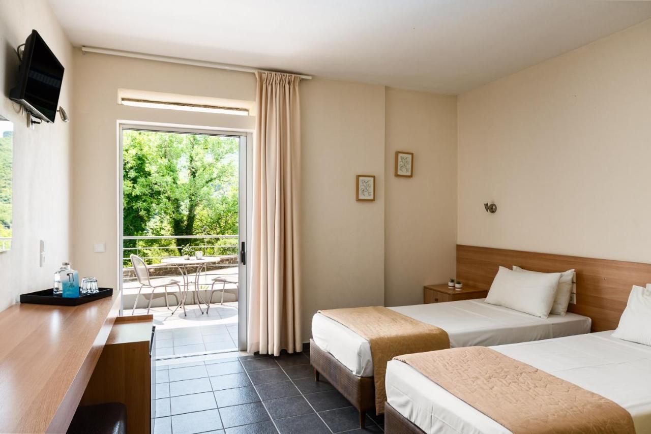 Gefiri Plakas Hotel, Tzoumerka Zewnętrze zdjęcie