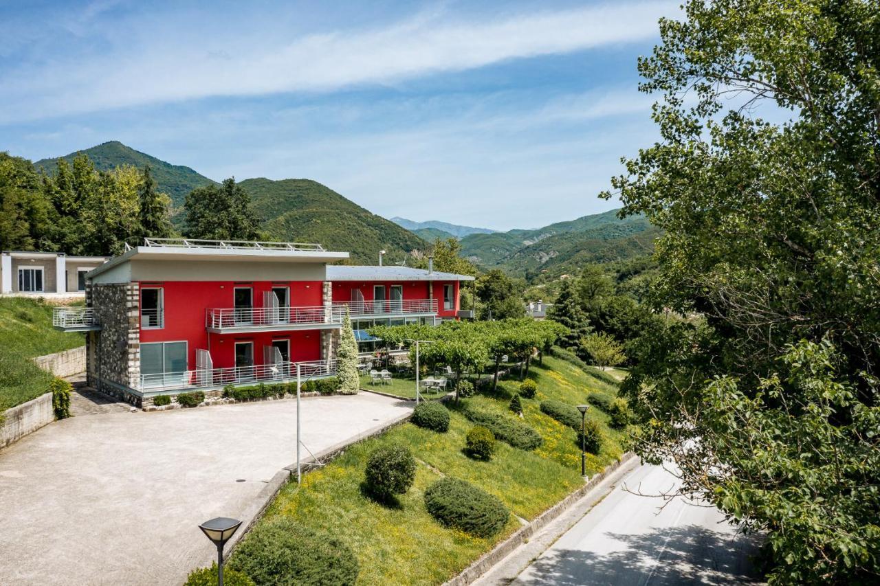 Gefiri Plakas Hotel, Tzoumerka Zewnętrze zdjęcie