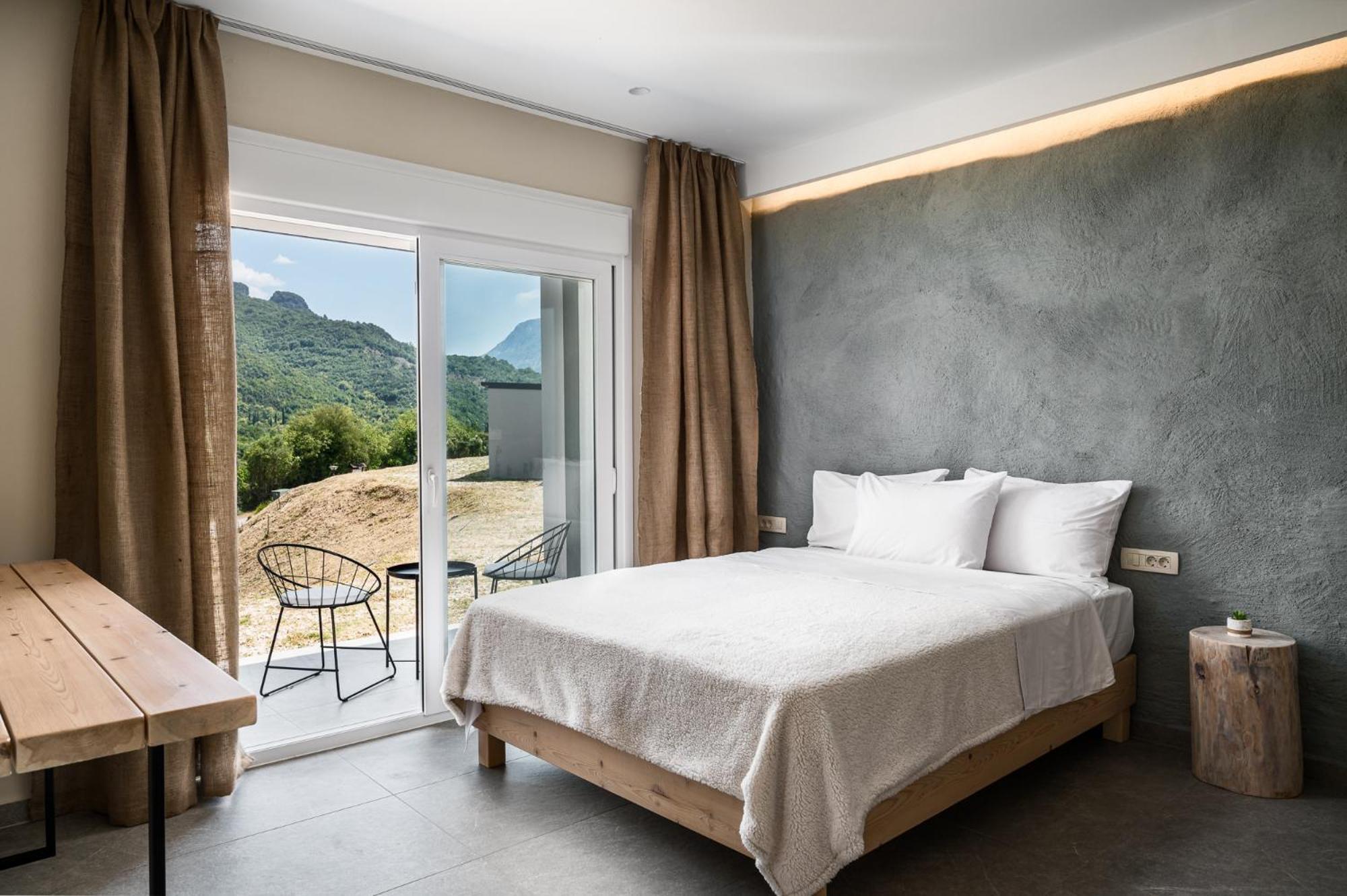 Gefiri Plakas Hotel, Tzoumerka Zewnętrze zdjęcie