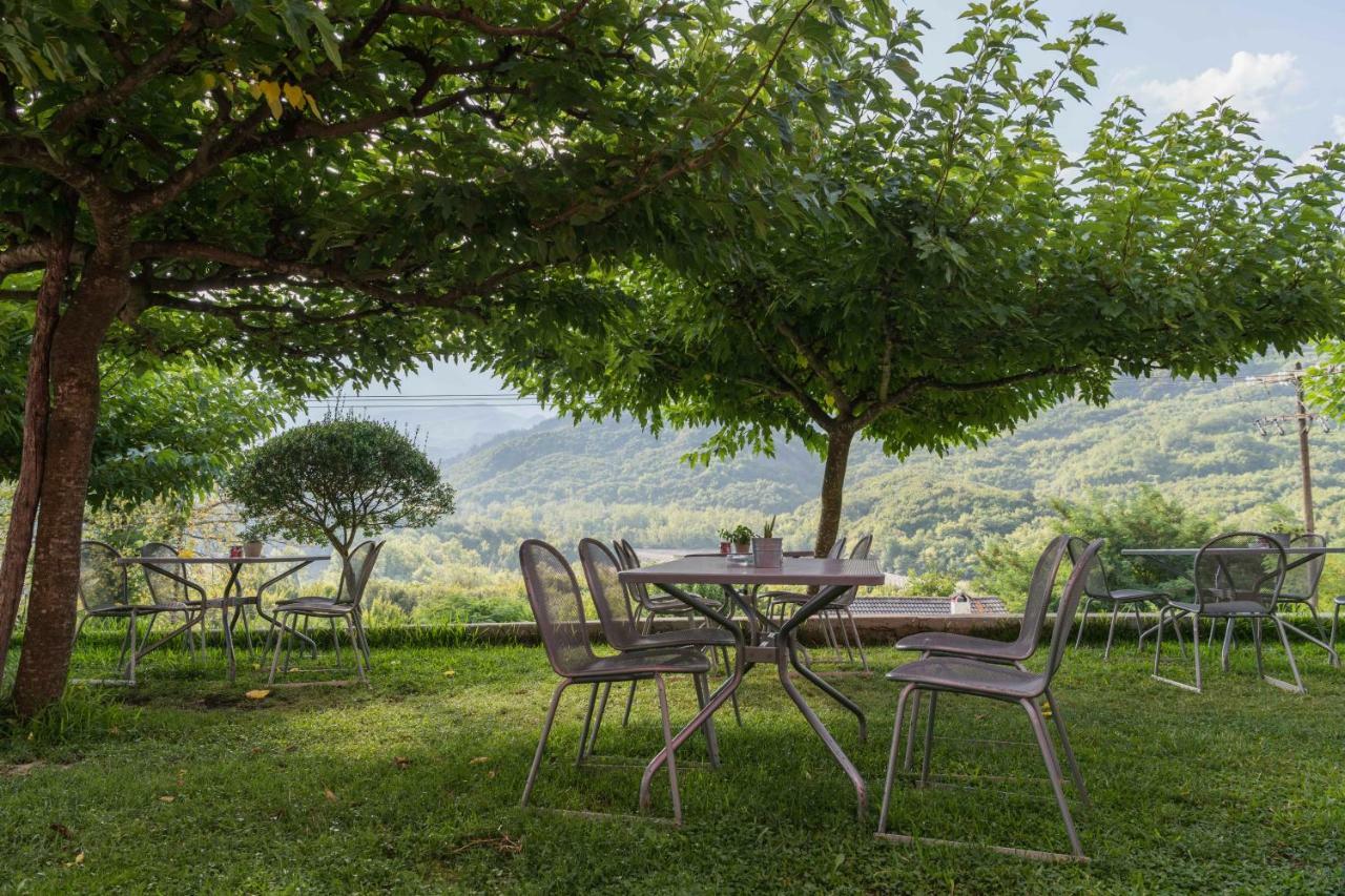 Gefiri Plakas Hotel, Tzoumerka Zewnętrze zdjęcie